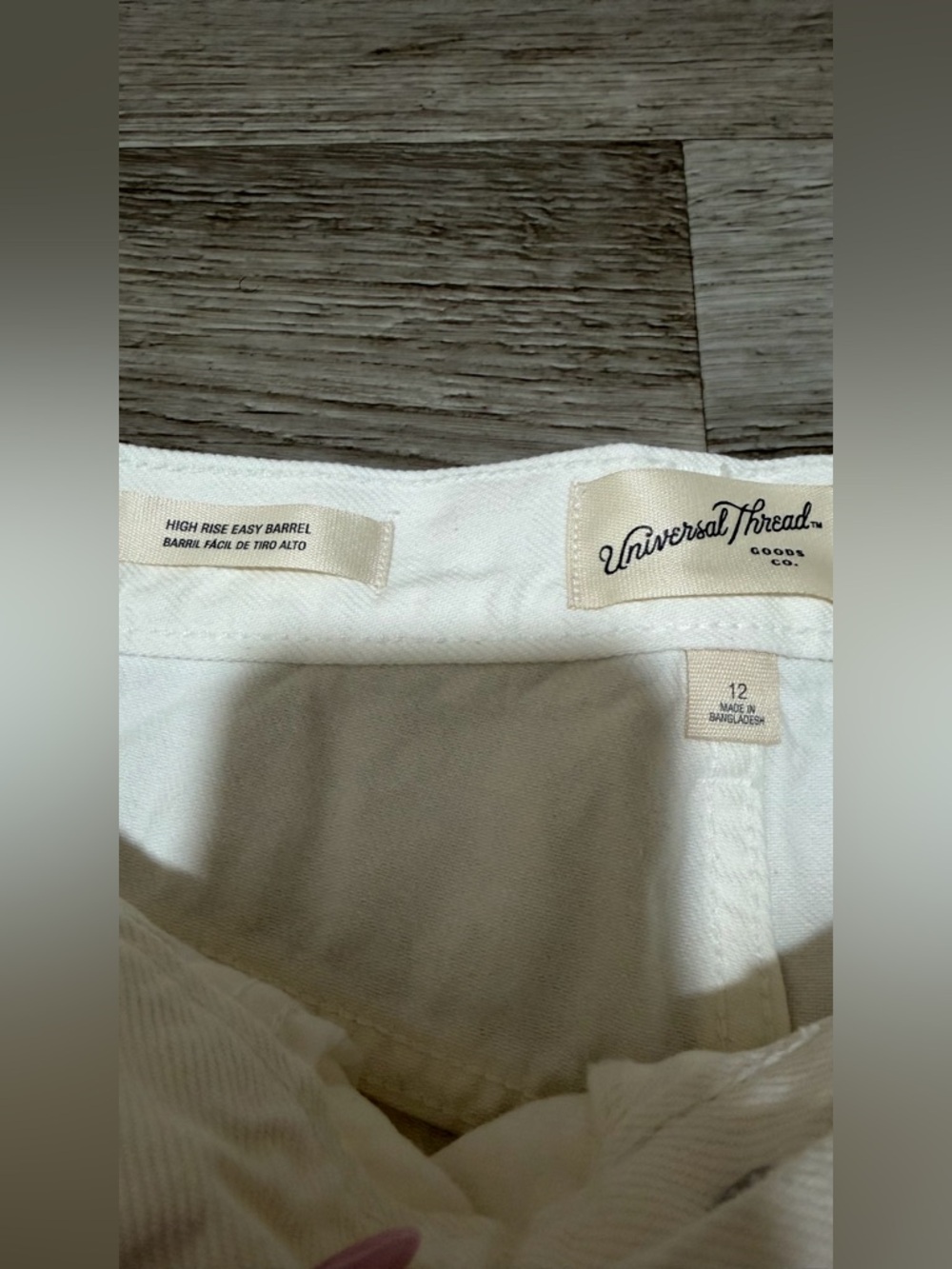 Universal Thread Women's High-Rise Easy Barrel Jeans - Picture 7 of 9